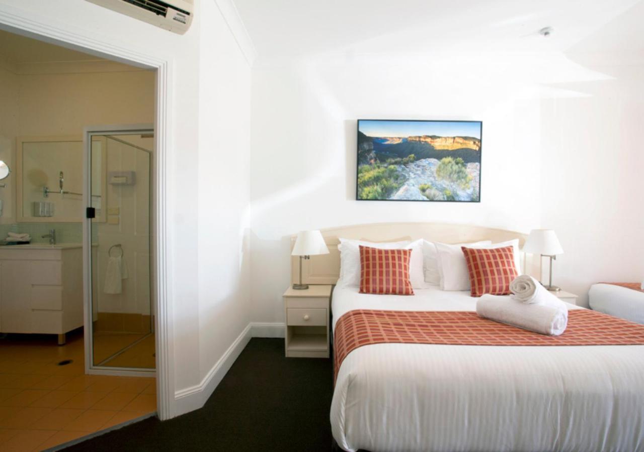 Bowen Motel